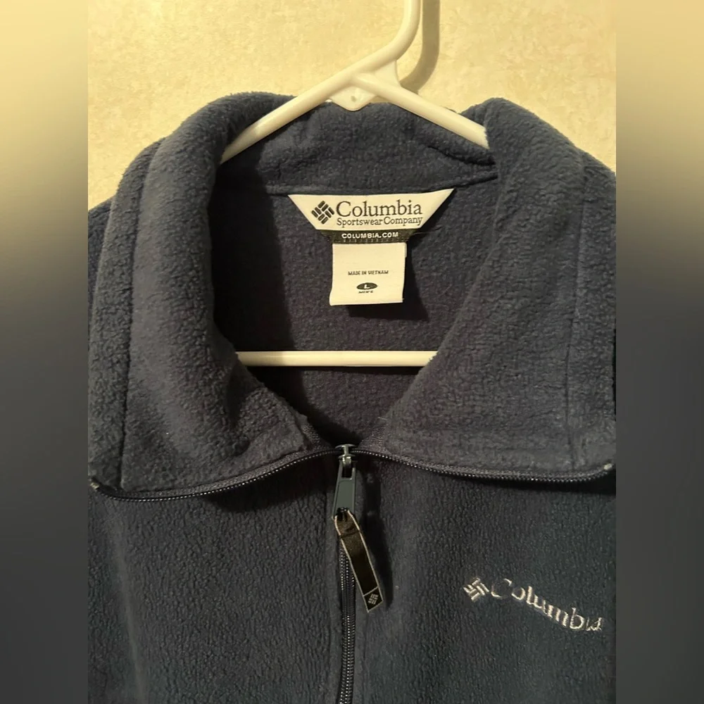 Large Men’s Columbia Dark Blue Fleece Jacket